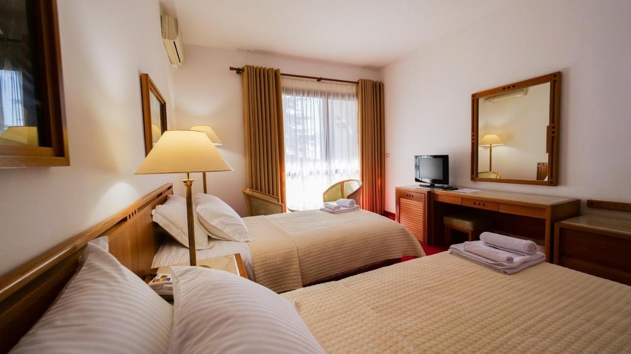 Chateau Linza Resort Тирана Екстериор снимка