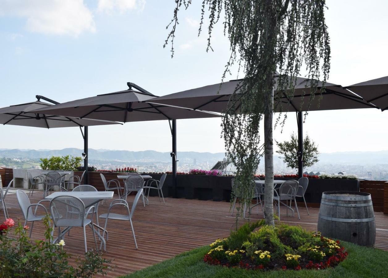 Chateau Linza Resort Тирана Екстериор снимка