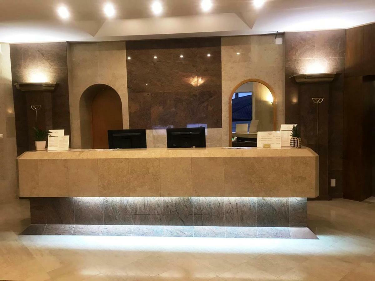 Chateau Linza Resort Тирана Екстериор снимка